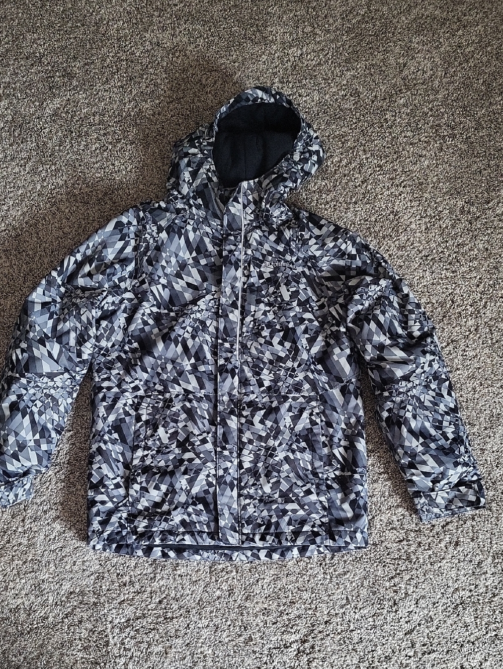 Columbia  Black & Gray Geometric Ski Jacket